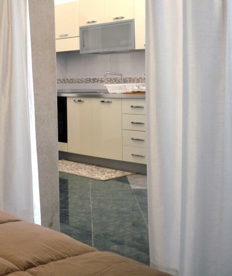 Civico 20 Casa D'Arte Apartment Monopoli Bagian luar foto